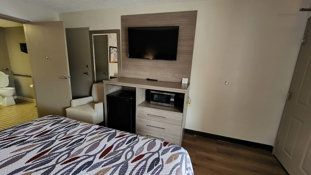 Red Roof Inn Perry 7/21