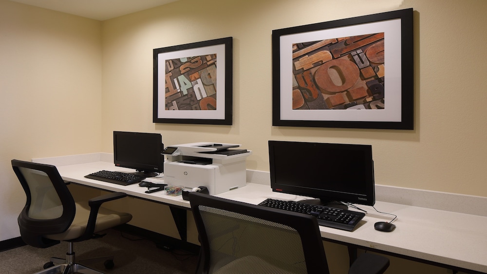 Candlewood Suites Newark South University Area 25/28