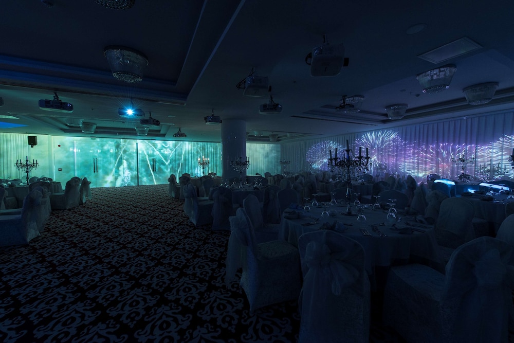 PARK INN BY RADISSON ANKARA CANKAYA 59/63
