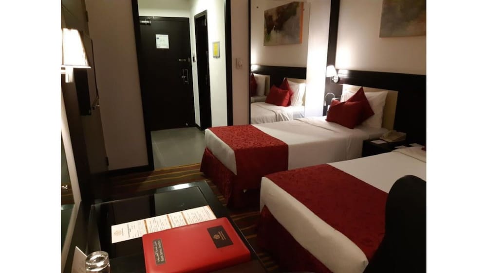LOTUS GRAND HOTEL 13/50
