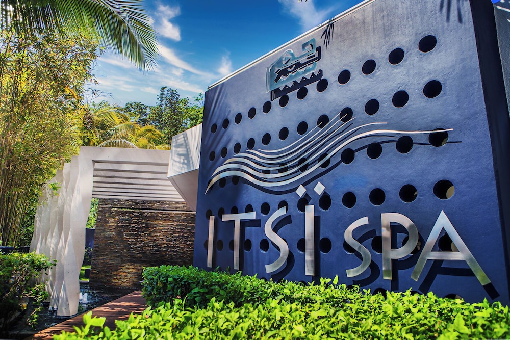 Hotel Azul Ixtapa Grand Resort Spa and Convention Center 3/51
