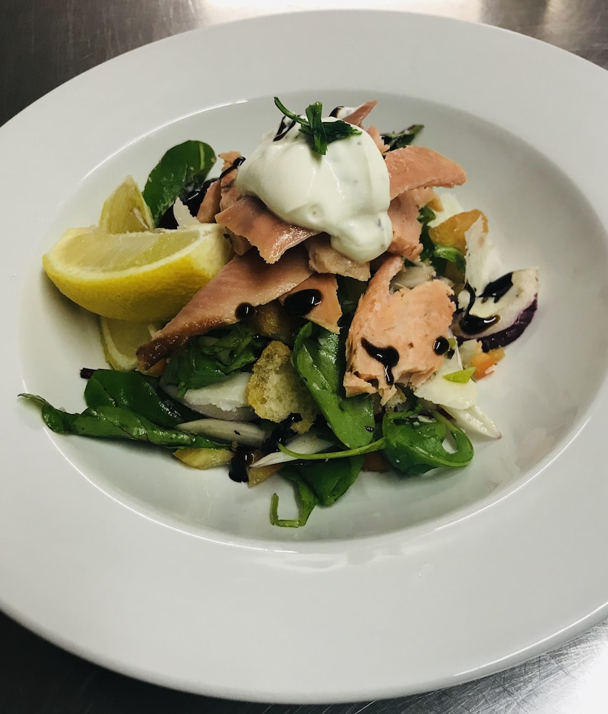 The Waterfront Hotel & Bistro 13/35