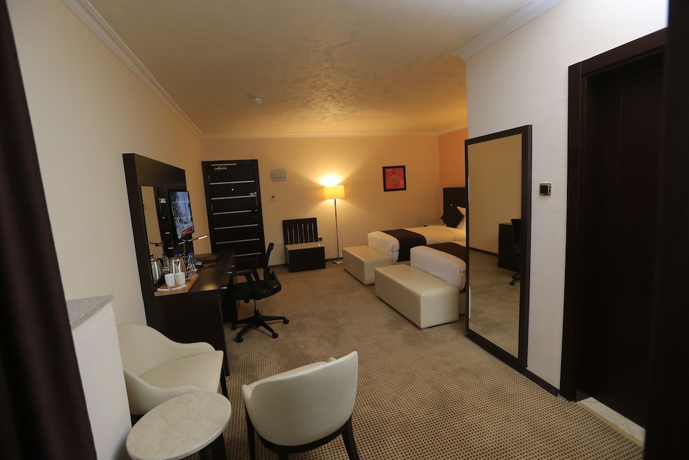 Cassiopeia Hotel 36/50