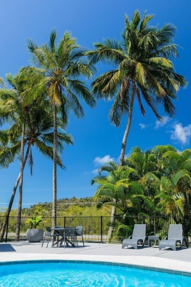 KIPARA TROPICAL RAINFOREST RETREAT 61/65