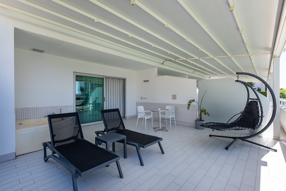 White City Resort 57/80