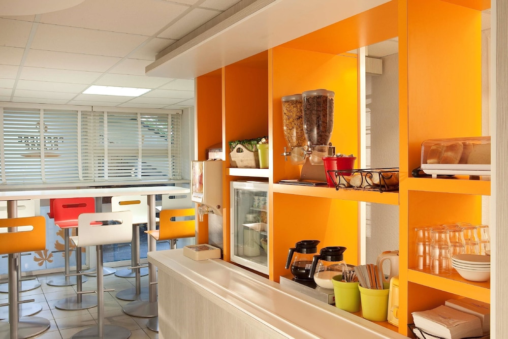 Premiere Classe Valenciennes Ouest - Petite Foret 39/56