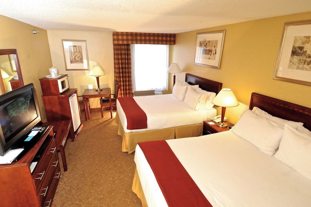 Holiday Inn Express Suites St Louis West Fenton 13/65