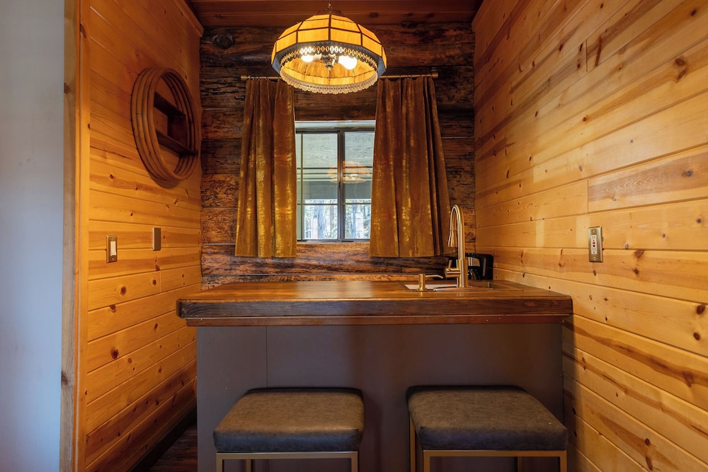 Black Forest Lodge And Cabins 35/50
