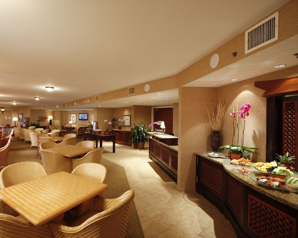 Universal's Loews Royal Pacific Resort 43/56