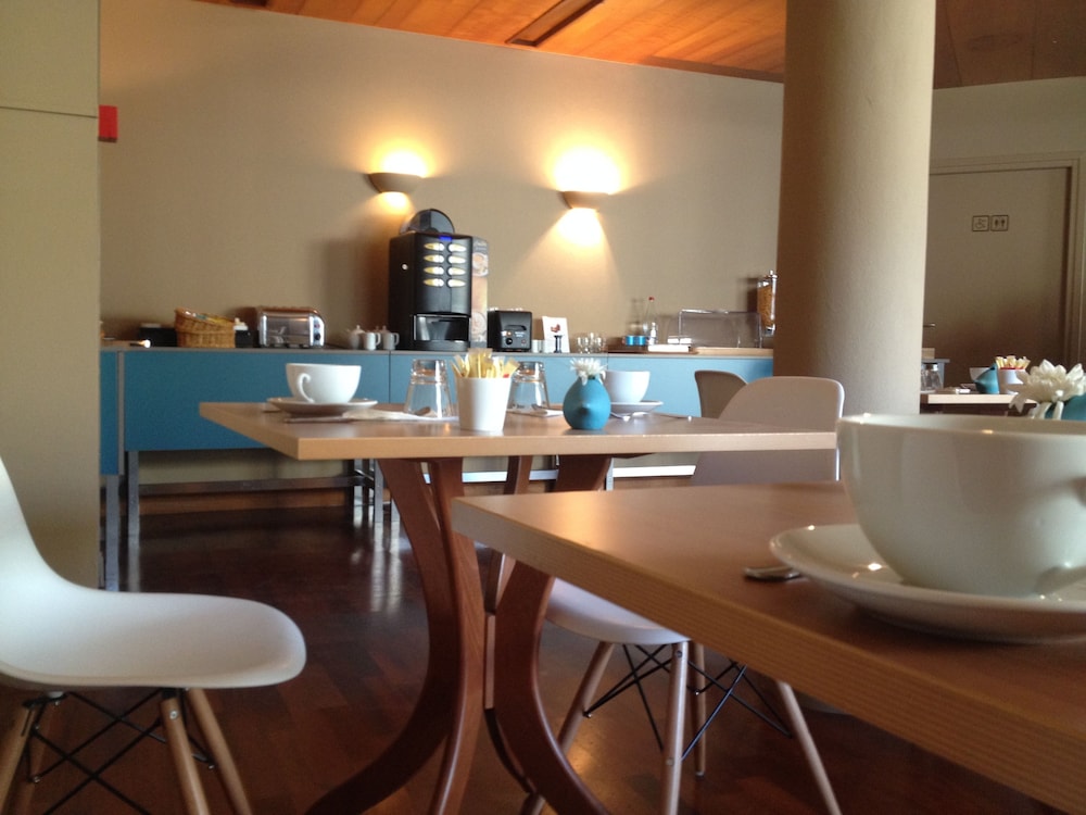 Moka Hotel 16/20