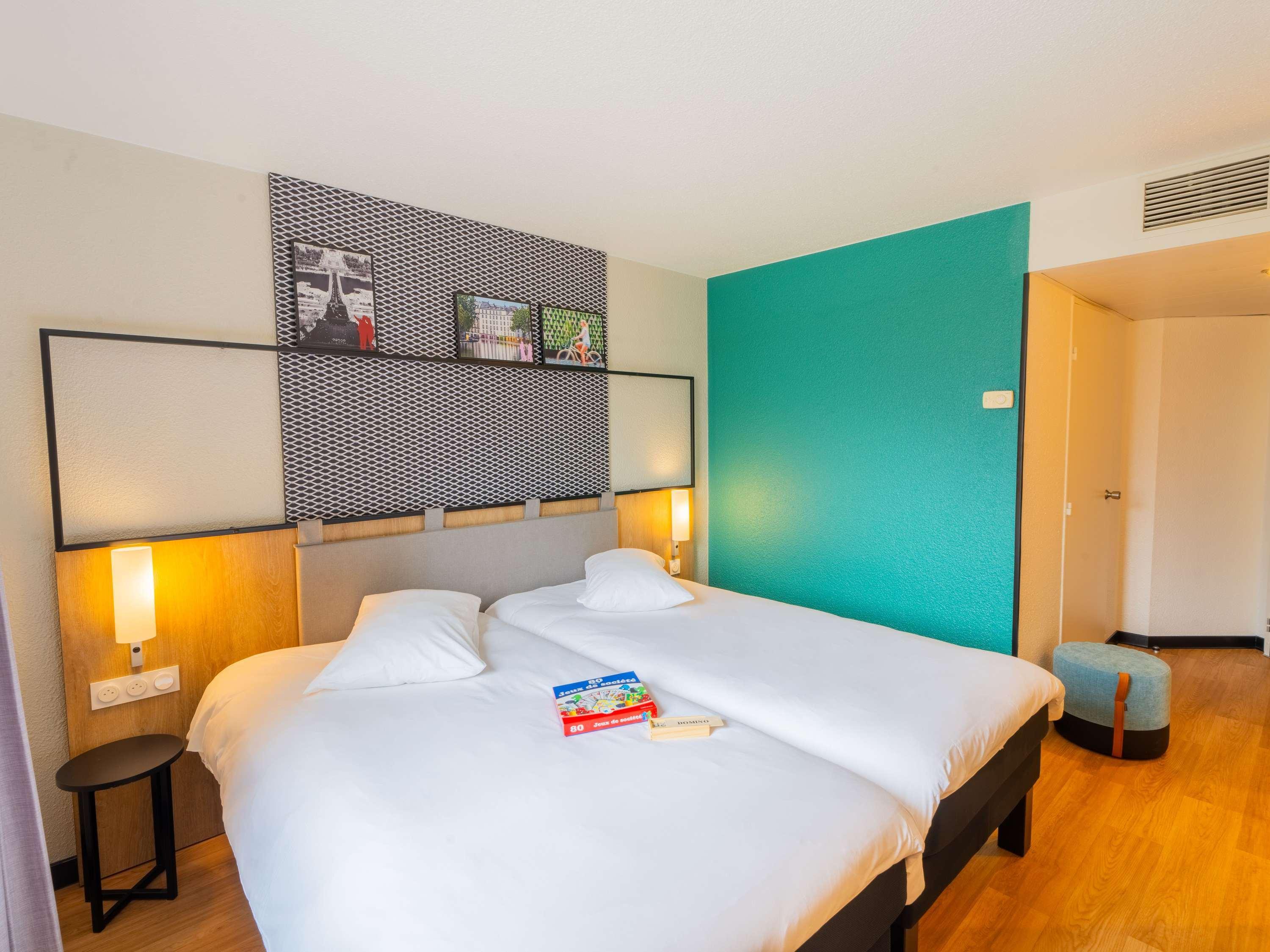 STANDARD, TWIN BEDS