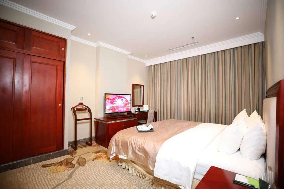 Liaoning Zhengxie Hotel 10/24