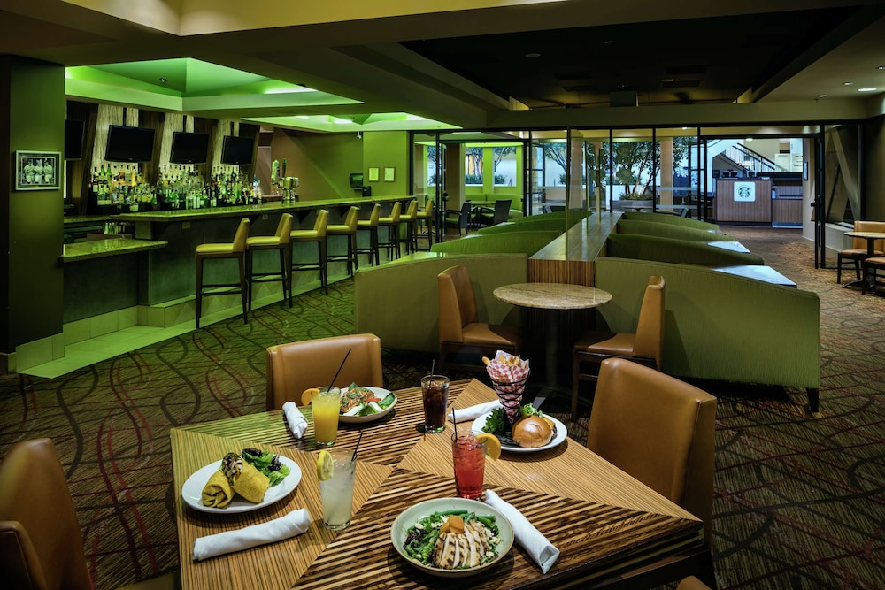 Hilton Stockton 43/51