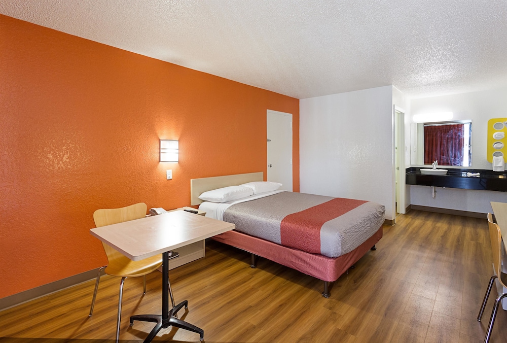 Motel6 Baton Rouge La Southeast 23/49