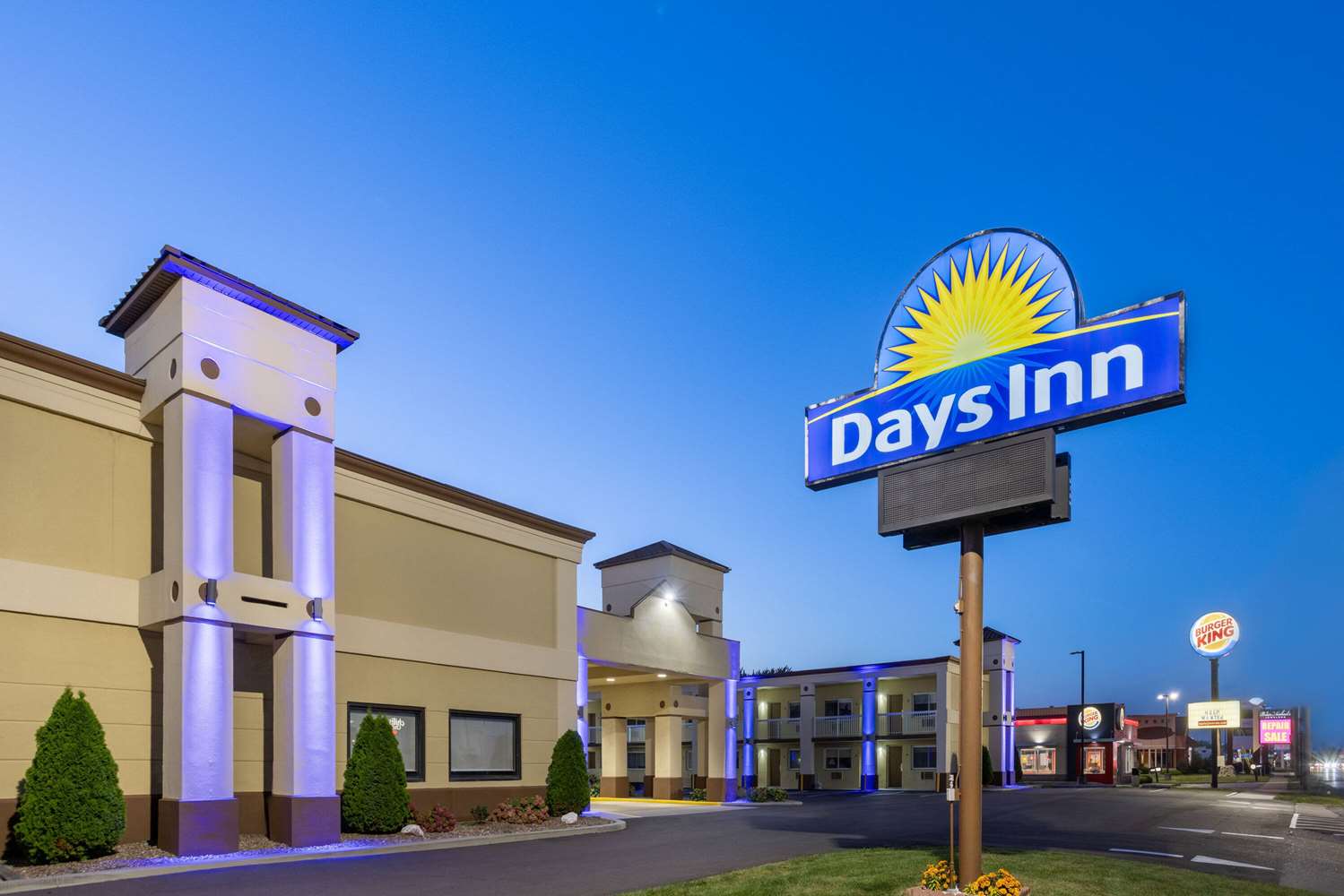 Days Inn by Wyndham Tonawanda/Buffalo 7/33