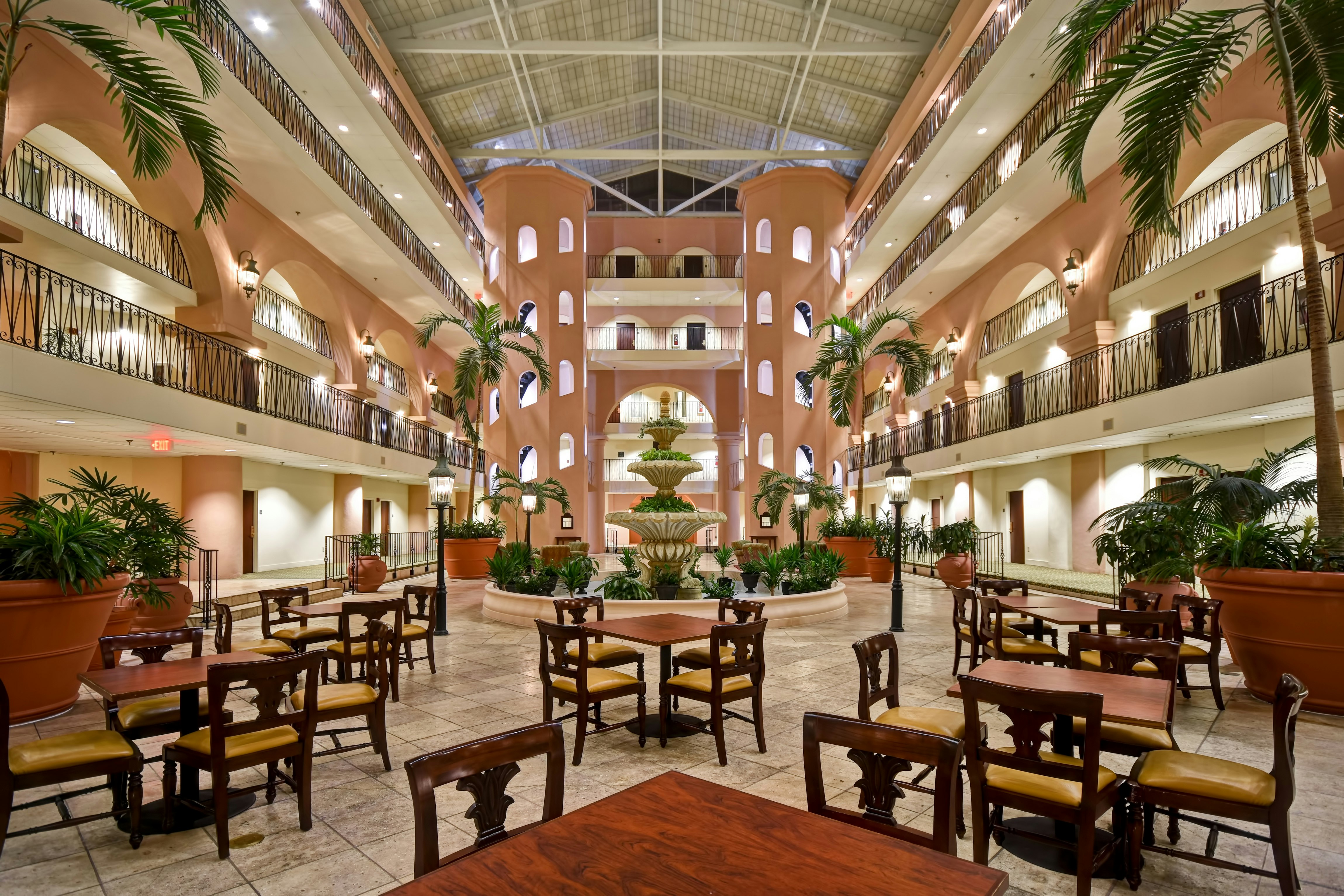 Embassy Suites Charleston Historic Charleston 14/25