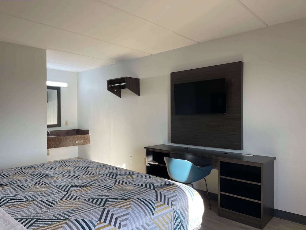 Motel6 Stockbridge, GA - Hwy 138 W 30/58