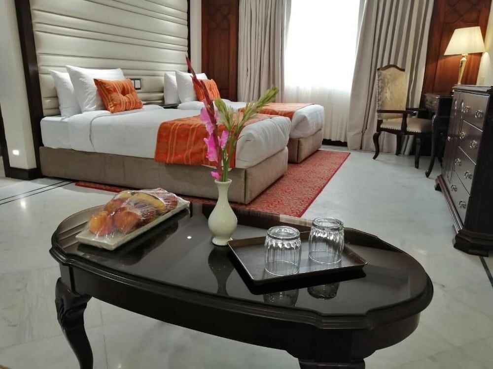 Islamabad Regalia Hotel 38/45