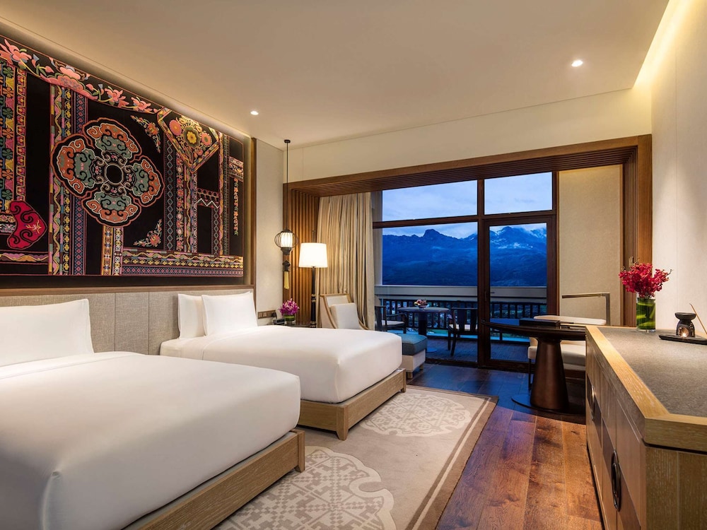 Banyan Tree Jiuzhaigou 6/49