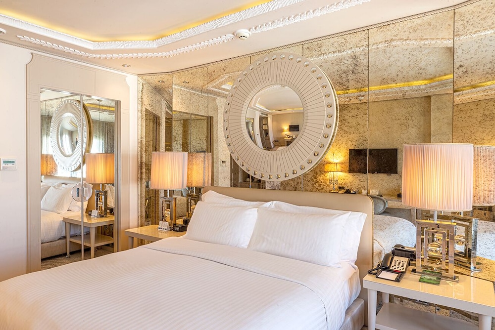 Wyndham Grand Istanbul Kalamis Marina 17/40