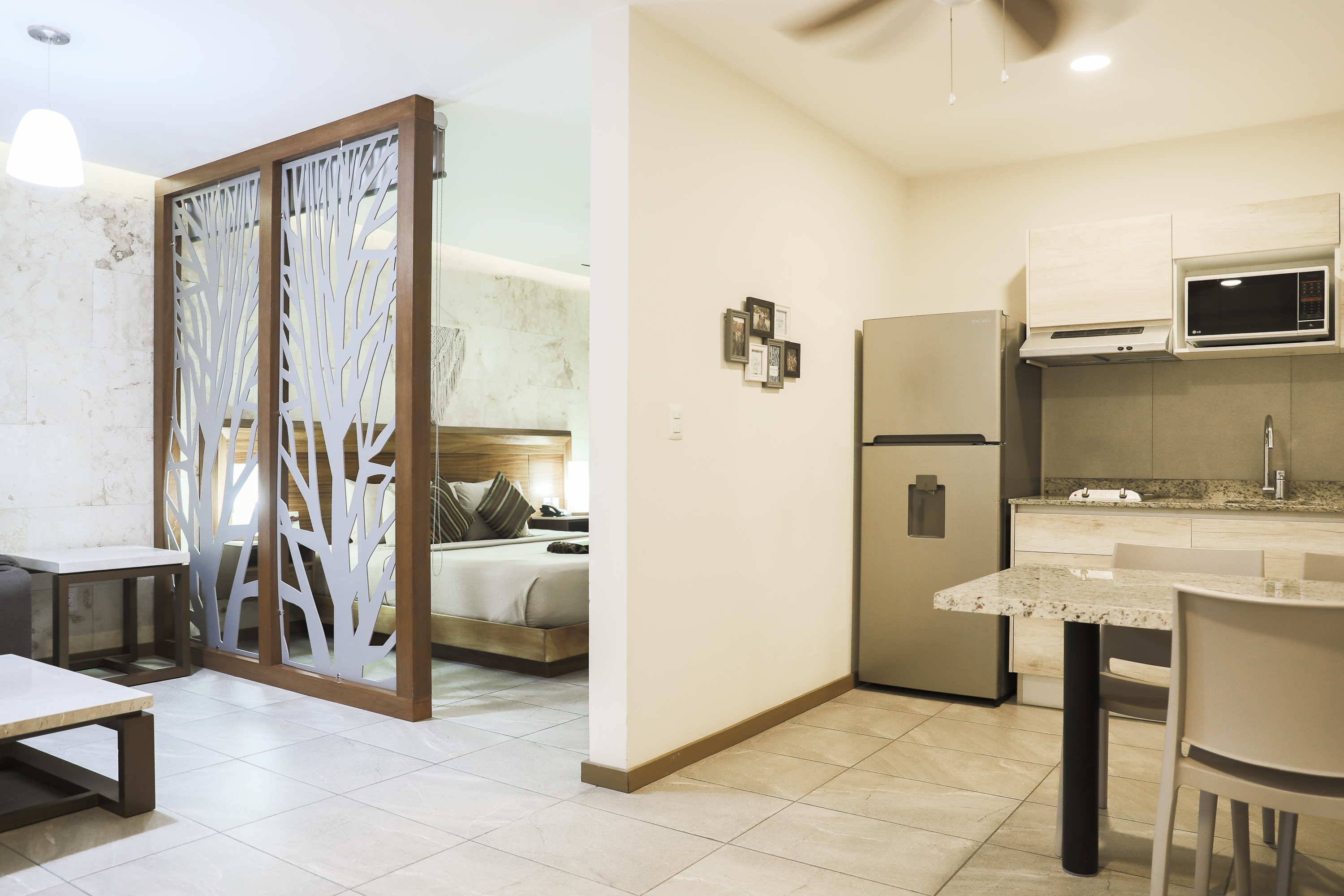 جناح ديلوكس بشرفة، Grand Fifty Suites 7/7