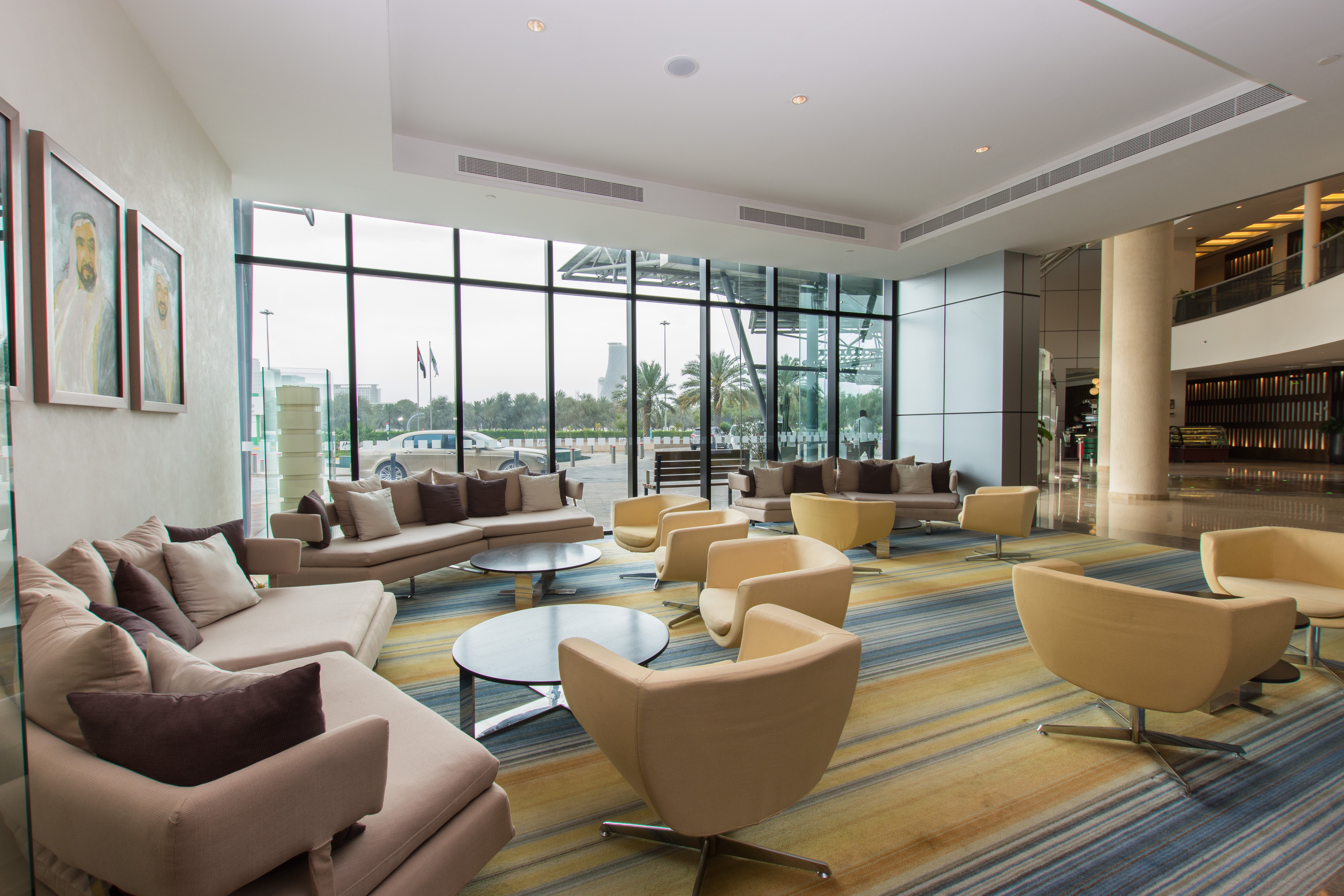 Holiday Inn Abu Dhabi Hotel 52/73
