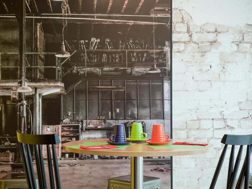 ibis Styles Paris Mairie de Montreuil 43/49