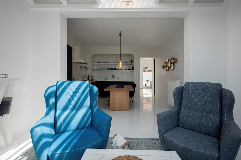 Krios Luxury Suites 30/50