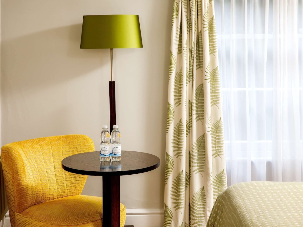 Mercure Gloucester Bowden Hall Hotel 33/70