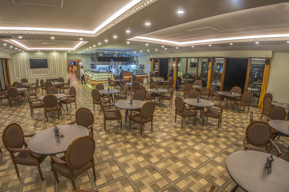 Babillon Hotel & Spa & Restaurant 30/50