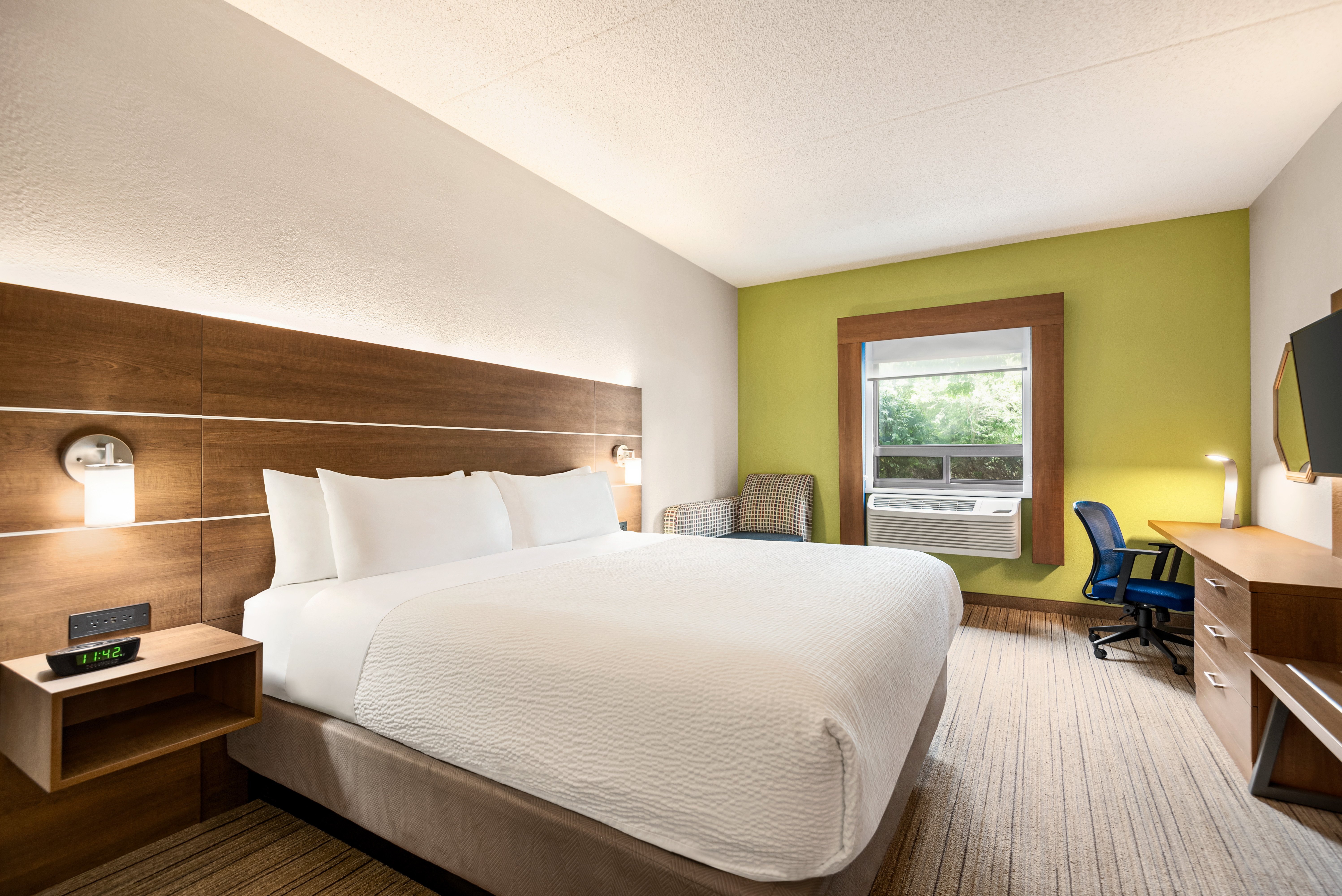 Holiday Inn Express Winchester South Stephens City 15/55
