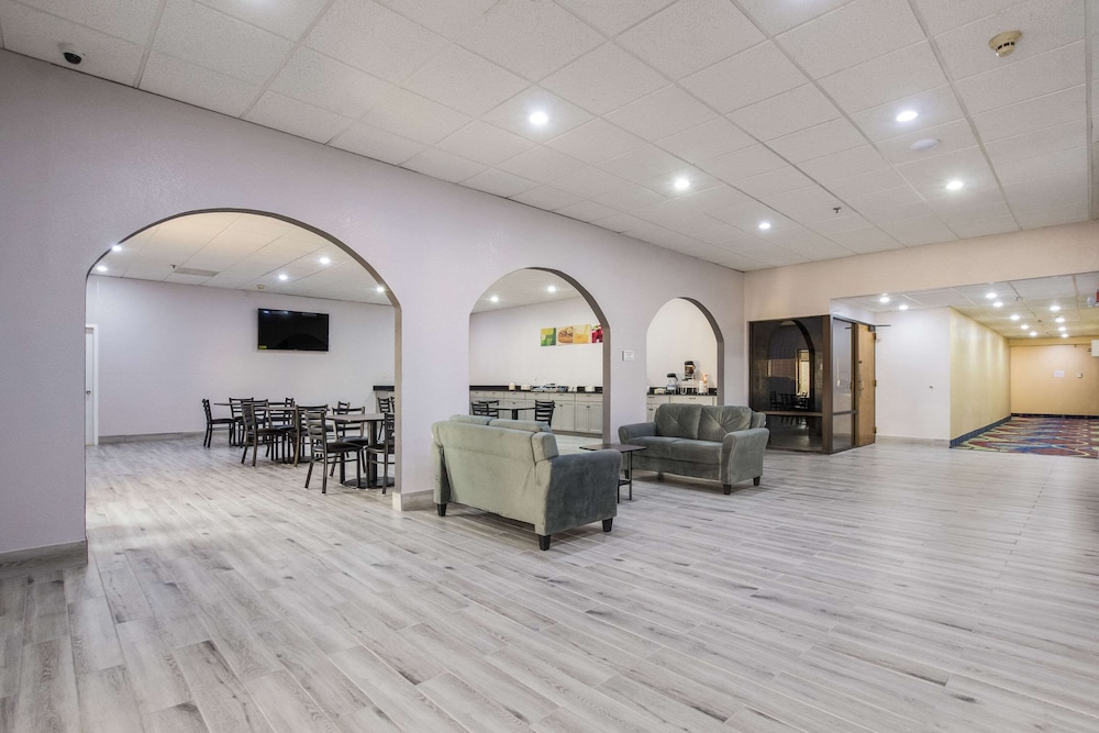 Quality Inn Grayville, IL 19/35