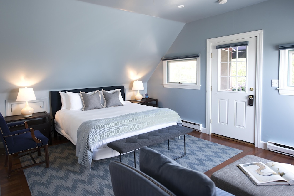 Cape Arundel Inn & Resort 12/49