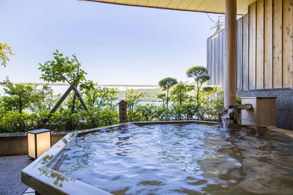 Toba Seaside Hotel 27/54