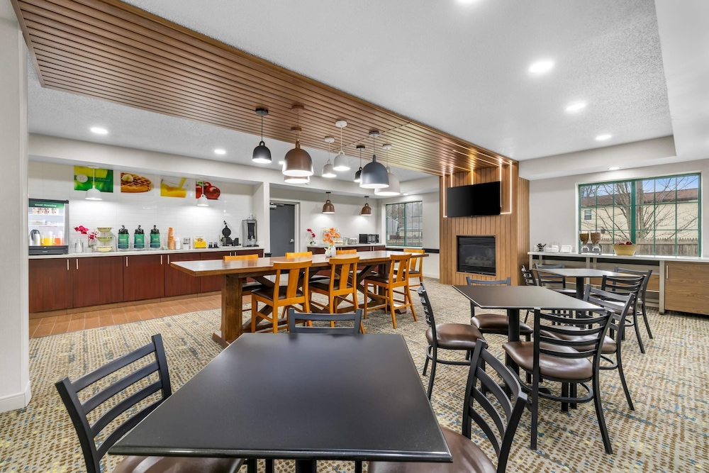 restaurant cafeteria