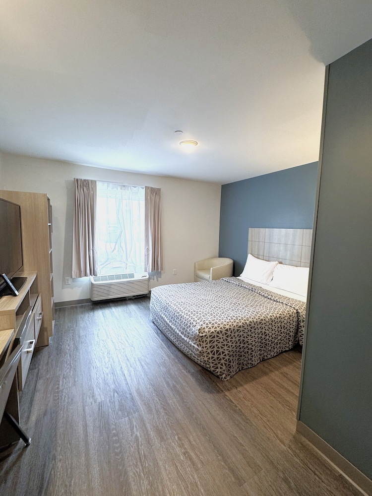 WoodSpring Suites Knoxville West 16/45