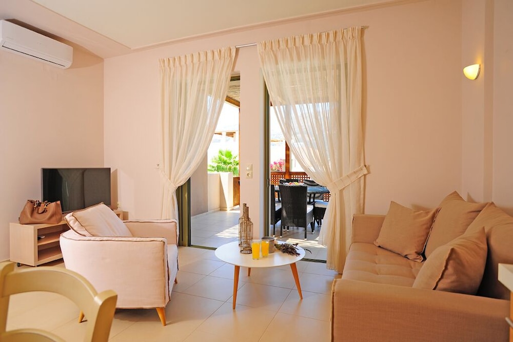 Plakias Cretan Resorts 43/65