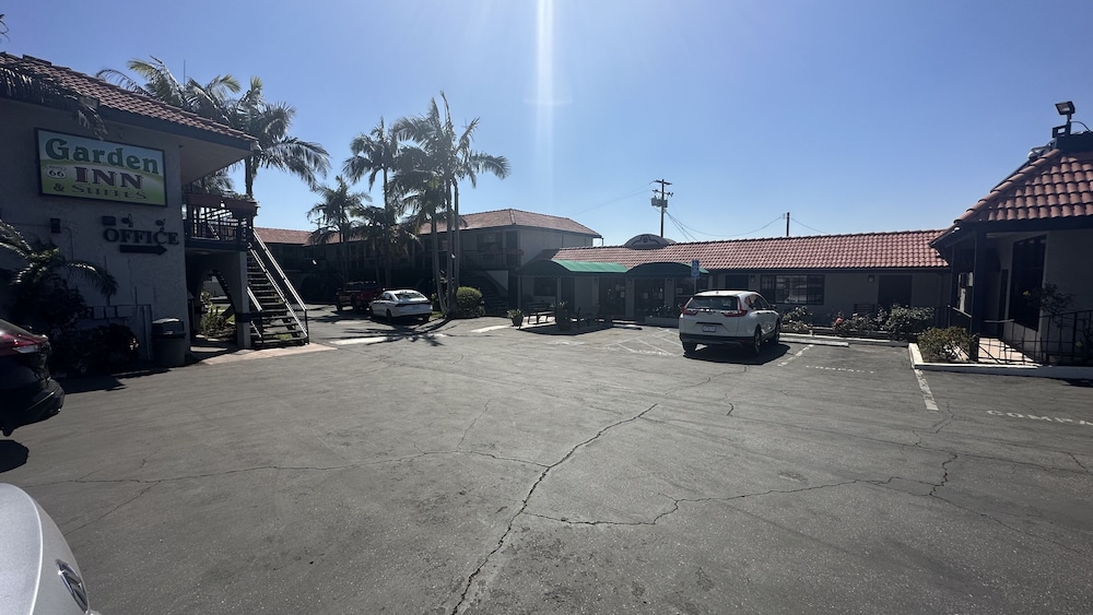 Garden Inn Suites 48/55