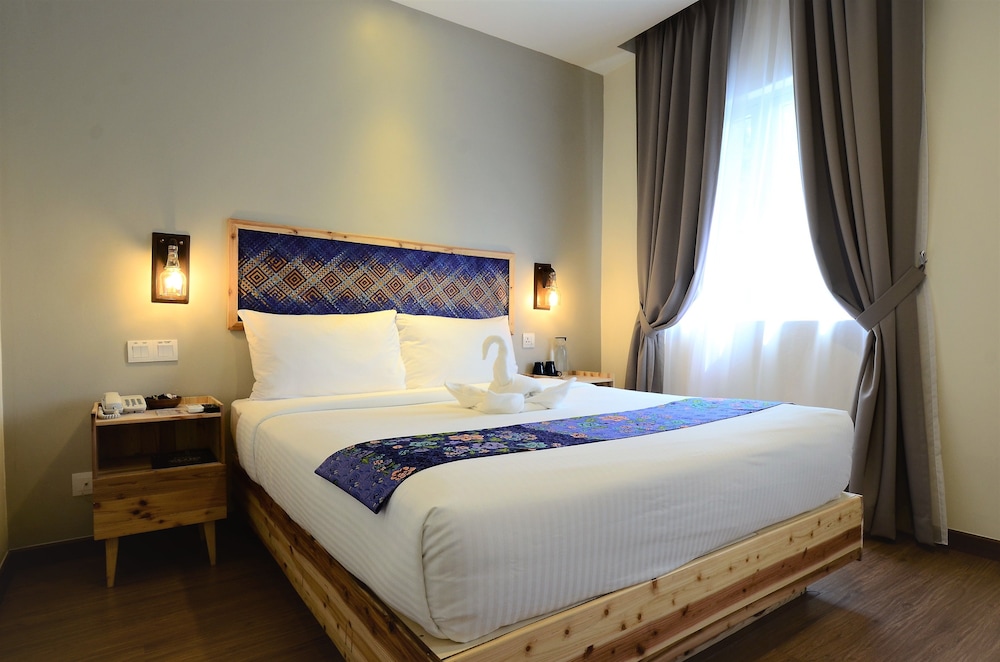 Artisan Eco Hotel 27/49