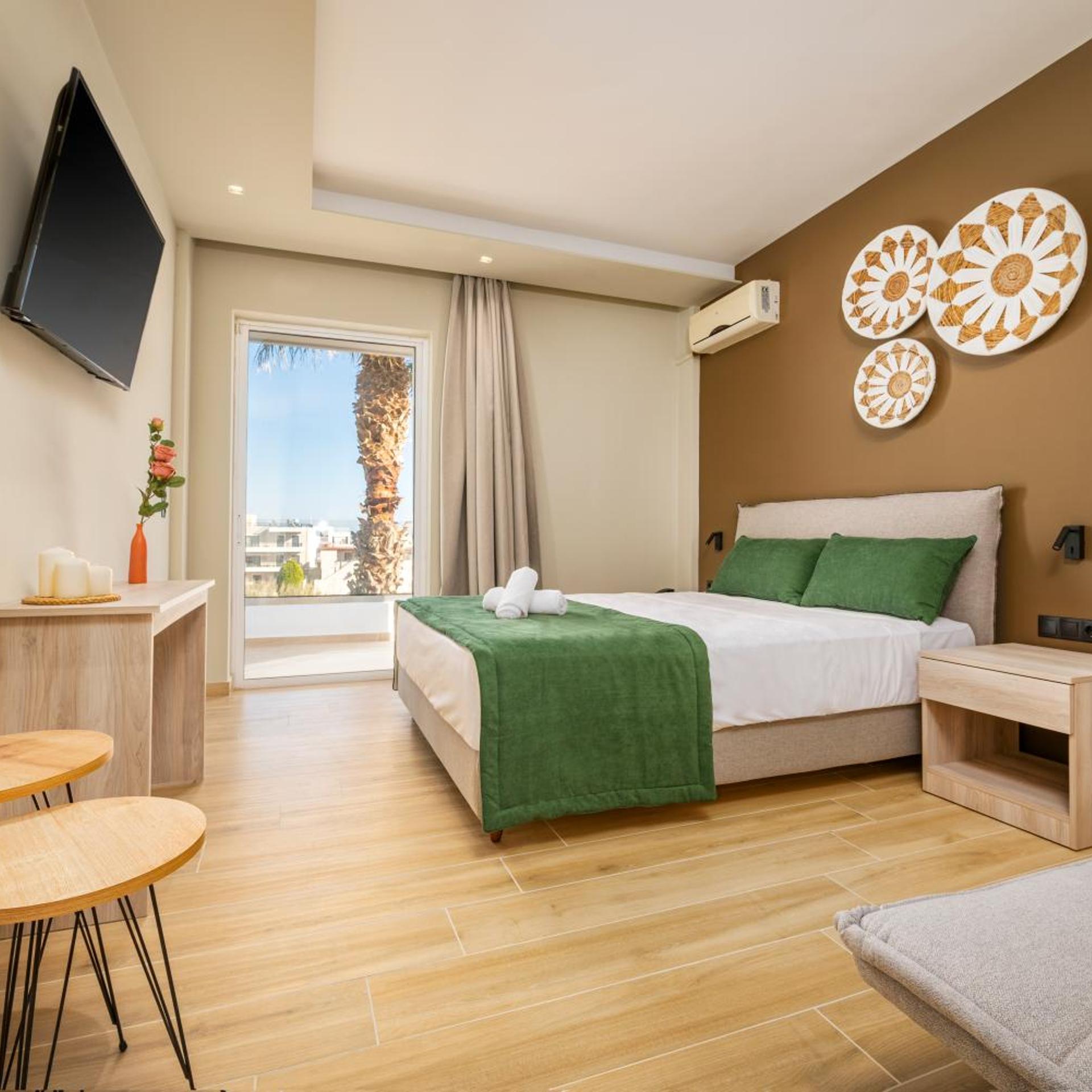 Deluxe, Double Bed, Side Sea View