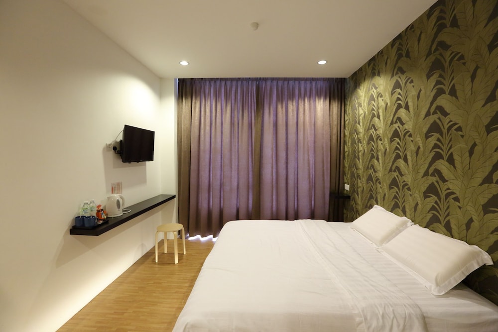 1 Hotel Taman Connaught 35/58