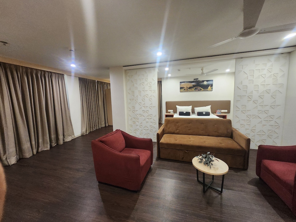 Mastiff Hotel, Ankleshwar 45/60