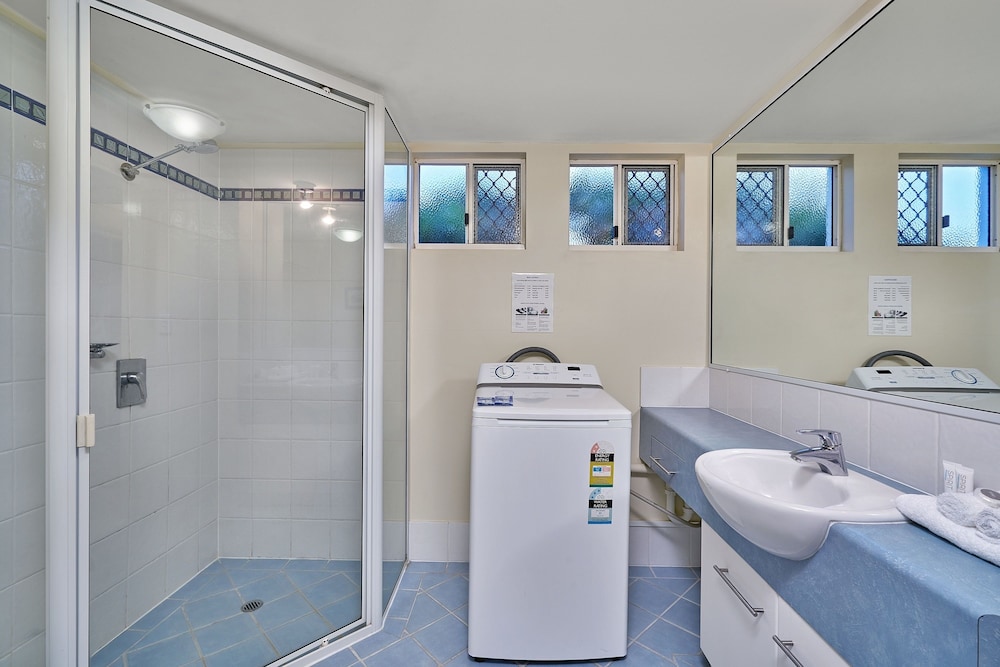 NORTH COVE WATERFRONT SUITES 15/58