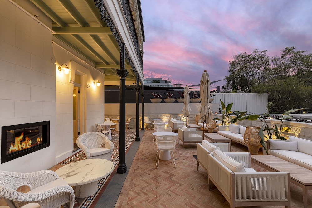 The Albert Hotel Mosman 36/50