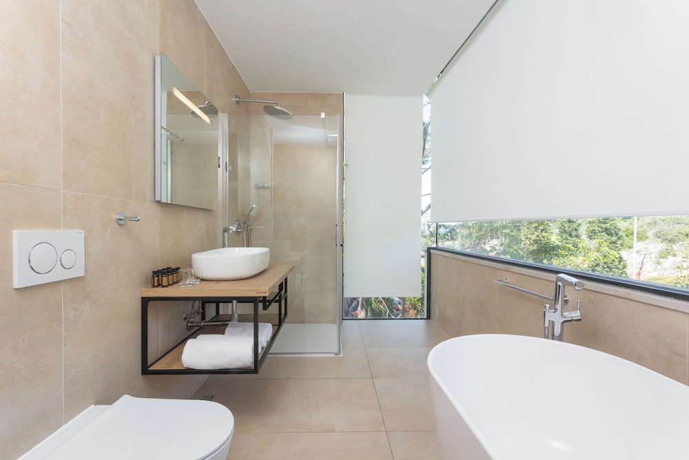 Golden Rays Luxury Apartments 47/50