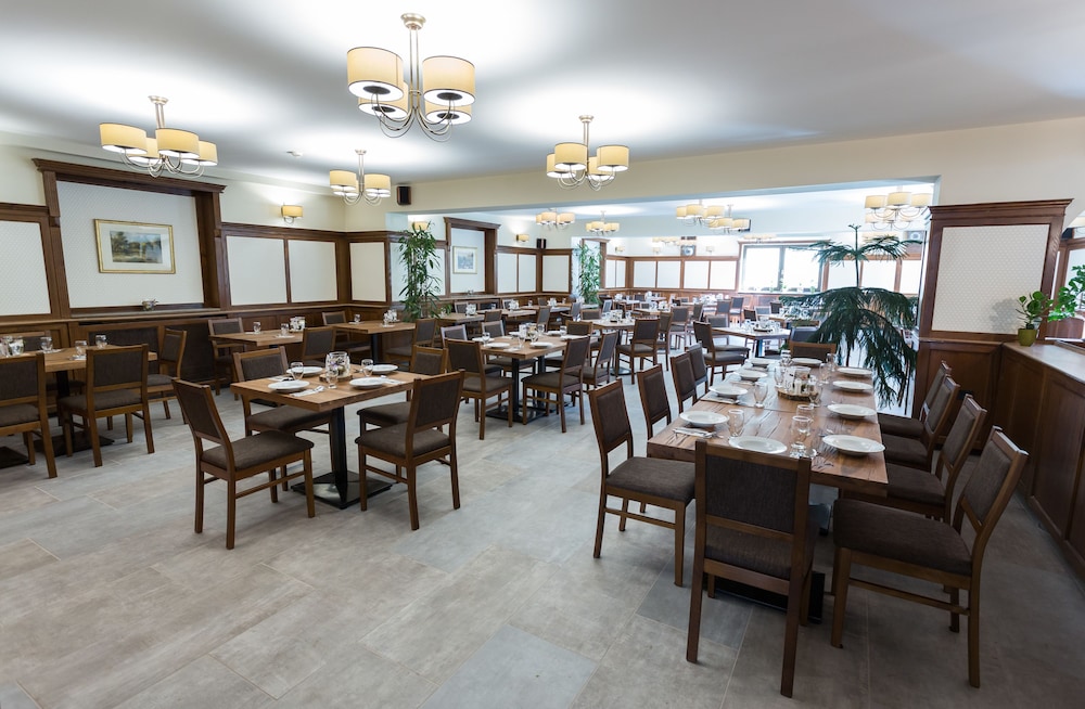 Revesz Hotel 32/42