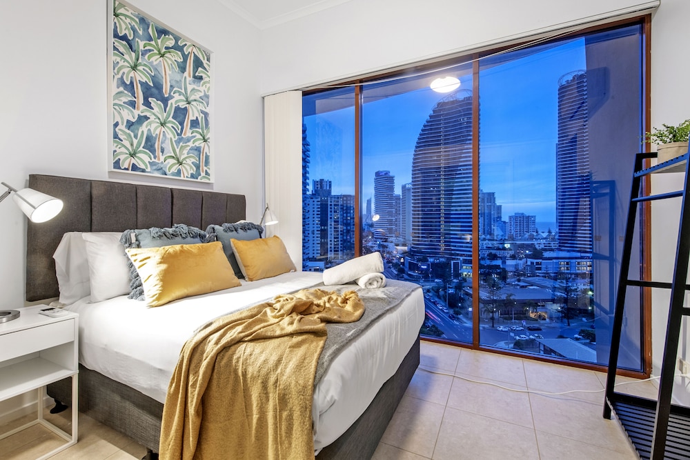 Broadbeach Savannah Hotel And Resort 23/80