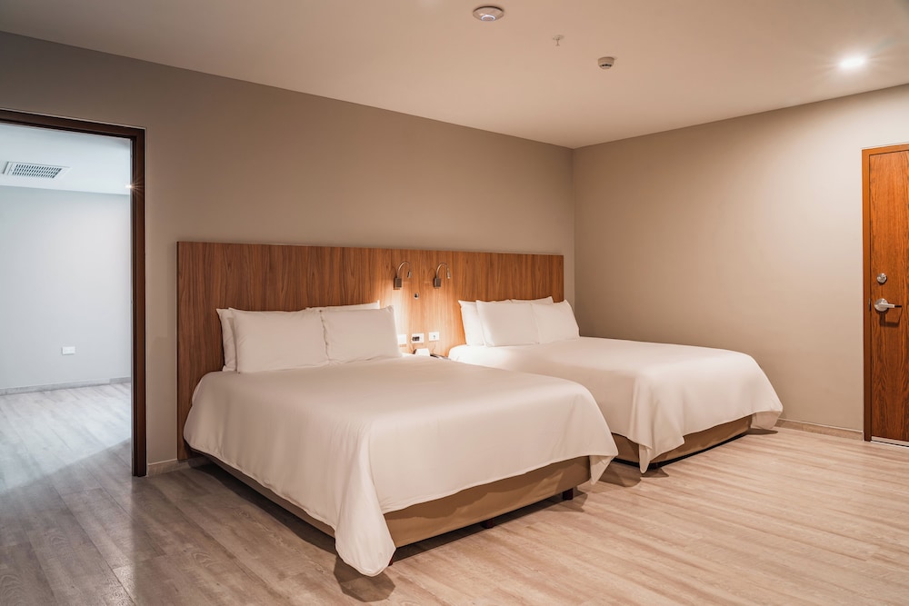 Wyndham Garden Mazatlan Marina 30/59