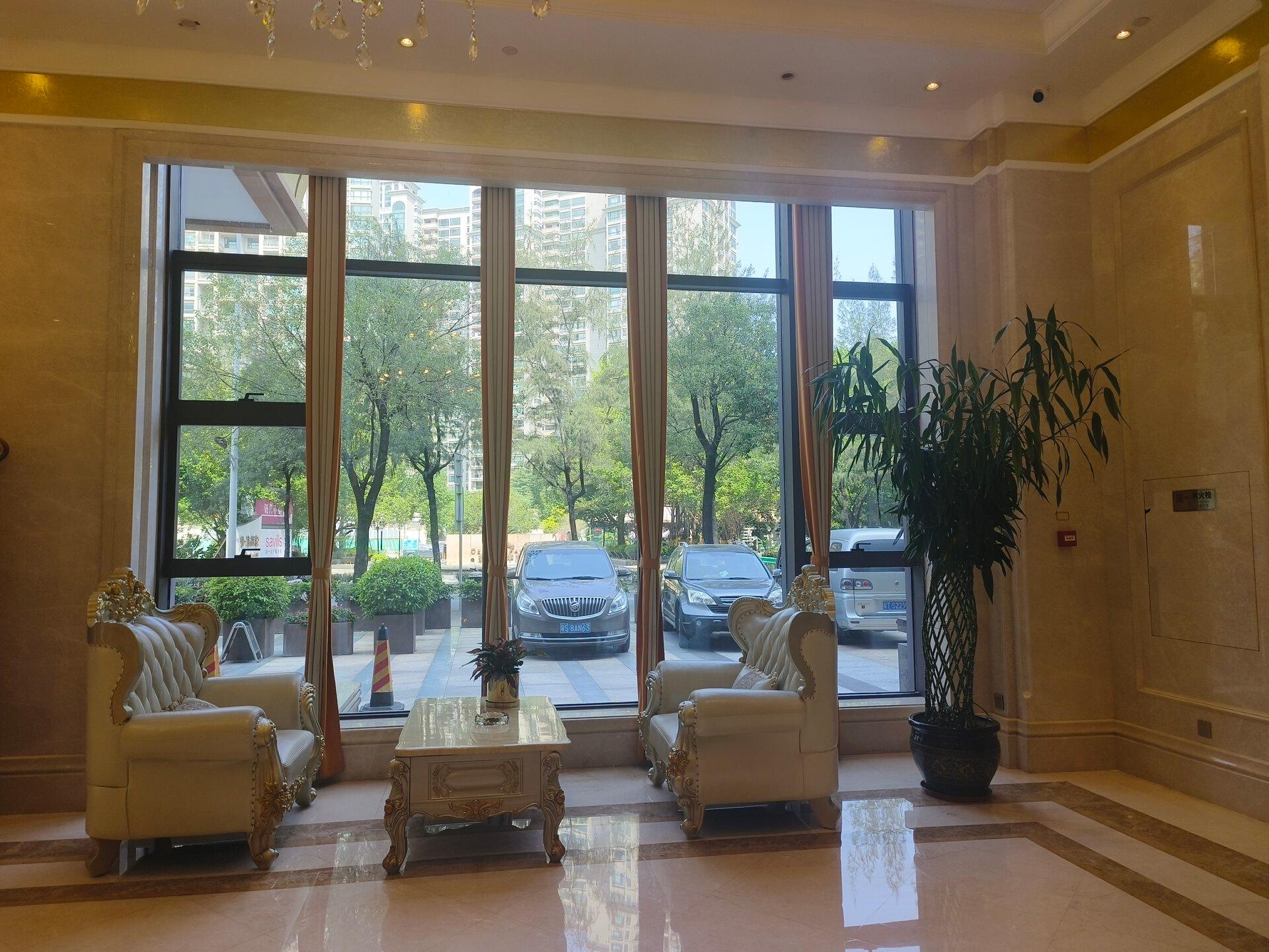 Vienna International Hotel (Zhongshan Lihe Plaza Xingzhong Road Store) 35/58