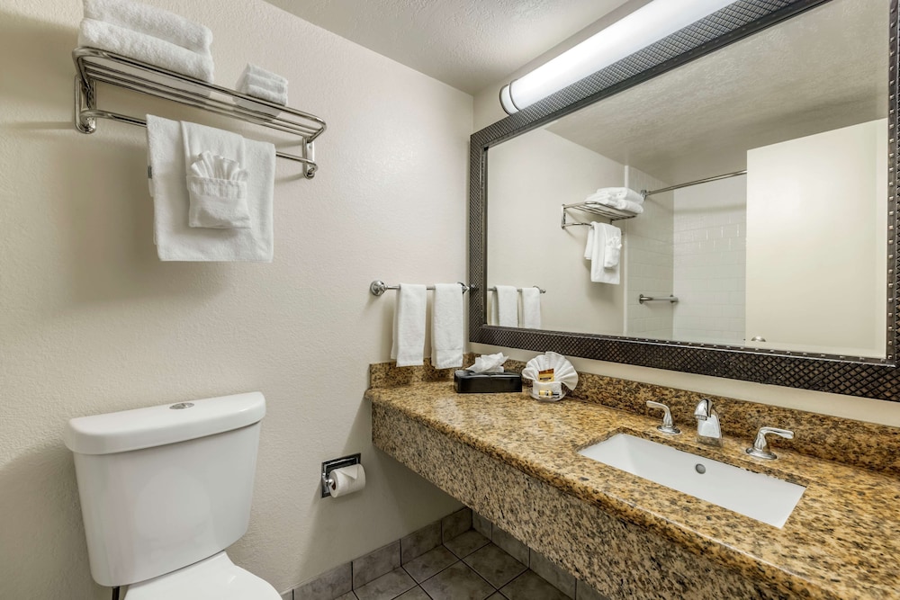 Best Western Plus South Bay Hotel 10/36